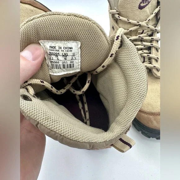 VINTAGE Nike ACG  Zion Womens 8.5 Tan Brown Canvas Mid Hiking Boots 950204 - Picture 7 of 11